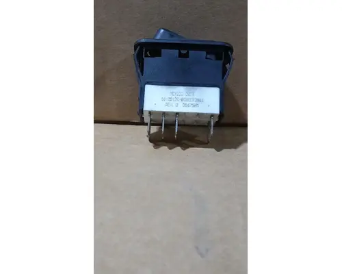 PETERBILT 386 Dash  Console Switch