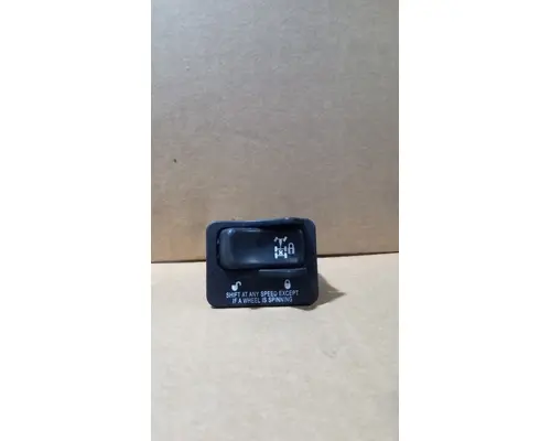 PETERBILT 386 Dash  Console Switch