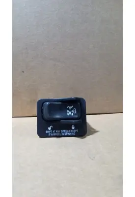 PETERBILT 386 Dash / Console Switch