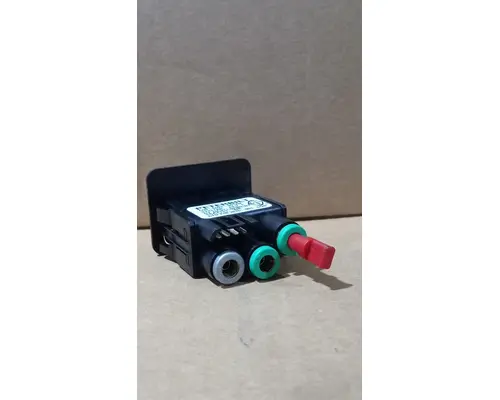 PETERBILT 386 Dash  Console Switch
