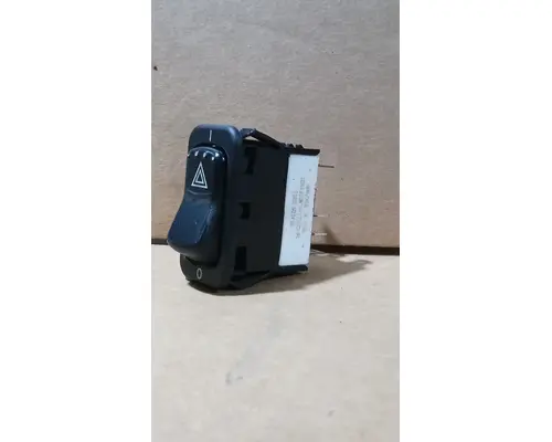 PETERBILT 386 Dash  Console Switch