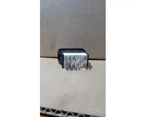 PETERBILT 386 Dash  Console Switch