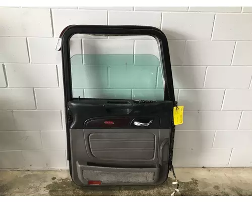 PETERBILT 386 Door Assembly, Front