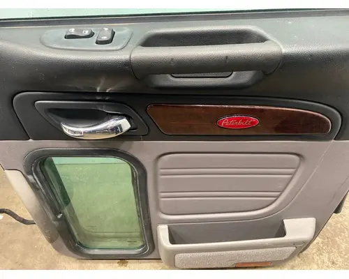PETERBILT 386 Door Assembly, Front