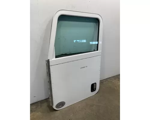 PETERBILT 386 Door Assembly, Front