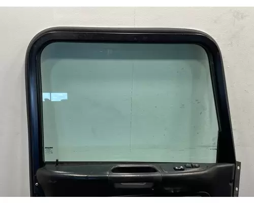 PETERBILT 386 Door Assembly, Front