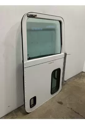 PETERBILT 386 Door Assembly, Front