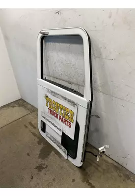 PETERBILT 386 Door Assembly, Front