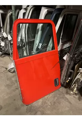 PETERBILT 386 Door Assembly, Front