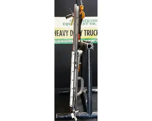 PETERBILT 386 Door Assembly, Front