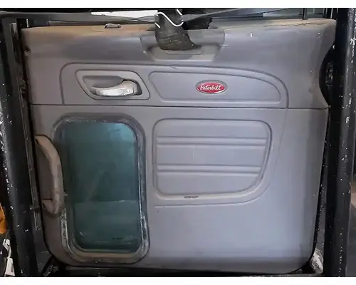 PETERBILT 386 Door Assembly, Front