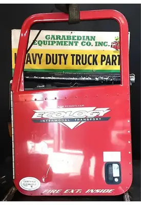 PETERBILT 386 Door Assembly, Front