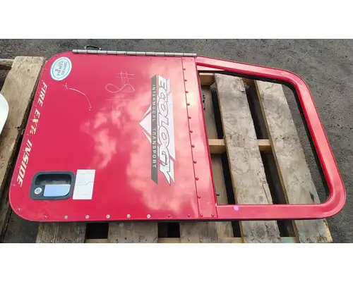 PETERBILT 386 Door Assembly, Front