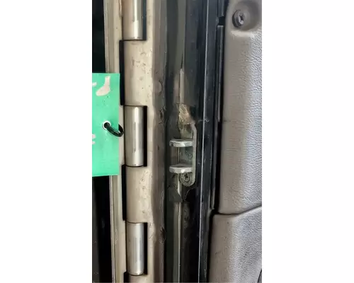 PETERBILT 386 Door Assembly, Front