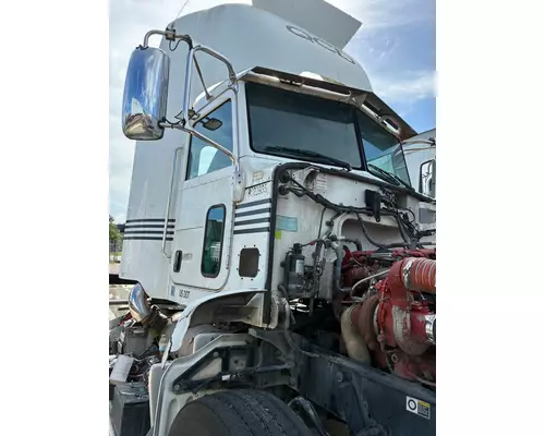 PETERBILT 386 Door Assembly, Front