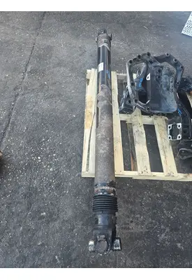 PETERBILT 386 Drive Shaft, Front