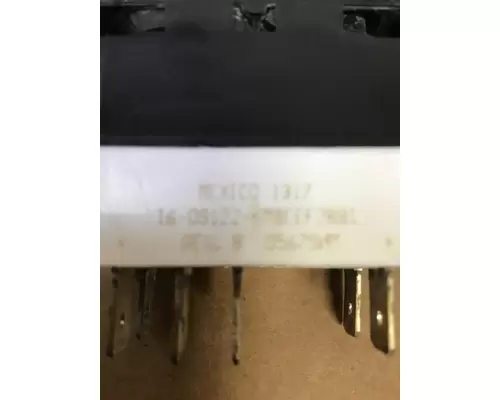 PETERBILT 386 ELECTRONIC PARTS MISC