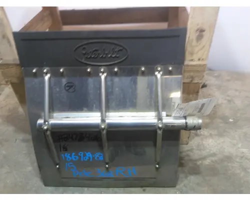 PETERBILT 386 FENDER, QUARTERHALF REAR