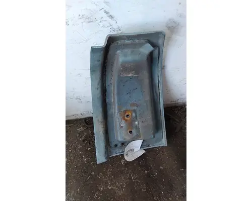 PETERBILT 386 FENDER EXTENSION