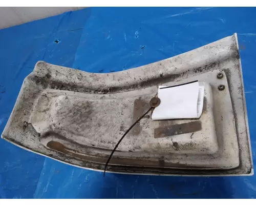 PETERBILT 386 FENDER EXTENSION
