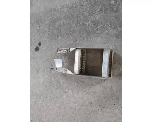 PETERBILT 386 FRAME STEP