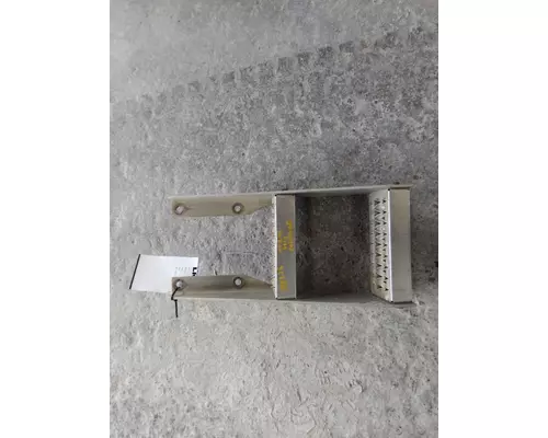PETERBILT 386 FRAME STEP