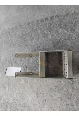 PETERBILT 386 FRAME STEP