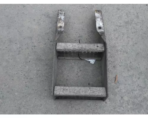PETERBILT 386 FRAME STEP