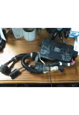 PETERBILT 386 FUSE BOX