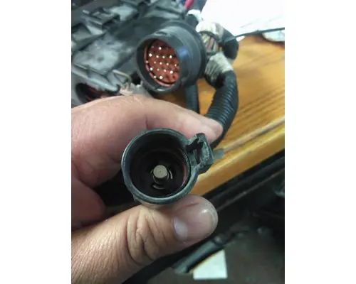 PETERBILT 386 FUSE BOX