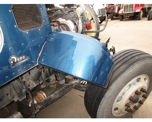 PETERBILT 386 Fender Extension