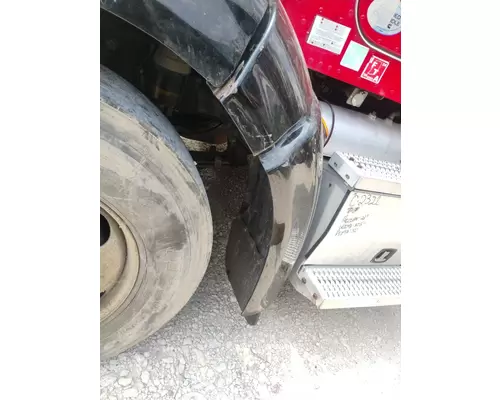 PETERBILT 386 Fender Extension