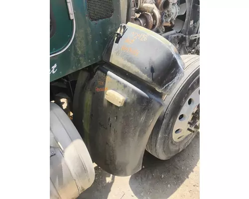 PETERBILT 386 Fender Extension