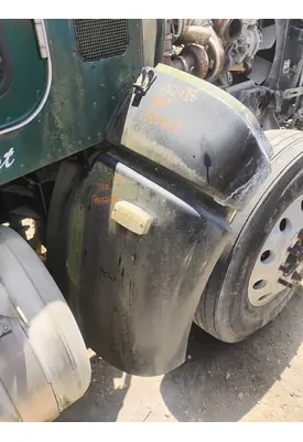 PETERBILT 386 Fender Extension