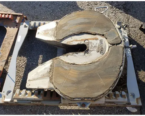 PETERBILT 386 Fifth Wheel