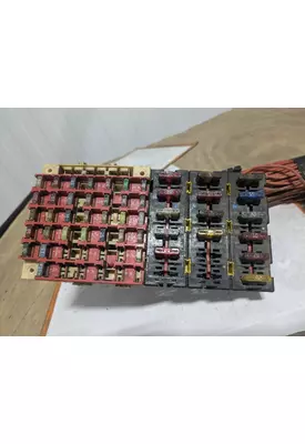 PETERBILT 386 Fuse Box