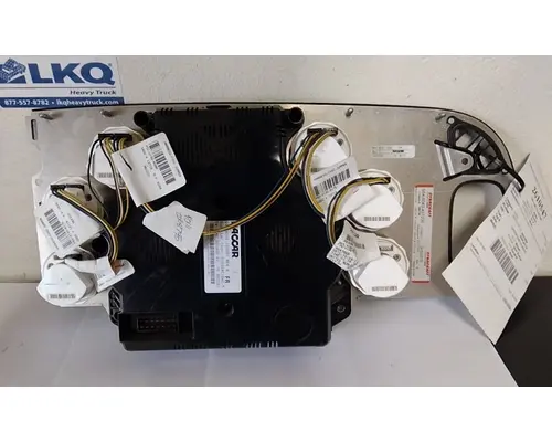 PETERBILT 386 GAUGE CLUSTER