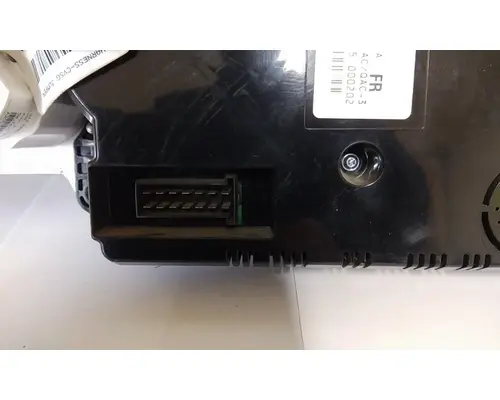 PETERBILT 386 GAUGE CLUSTER