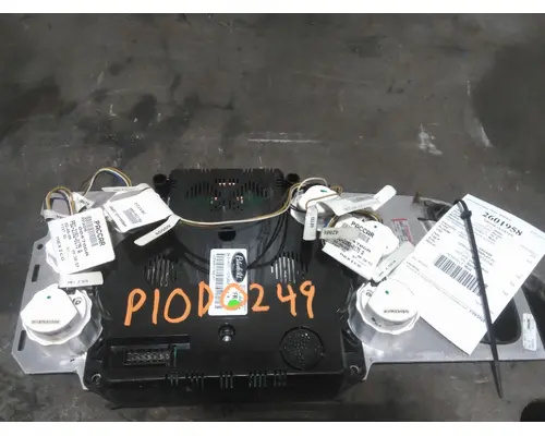 PETERBILT 386 GAUGE CLUSTER