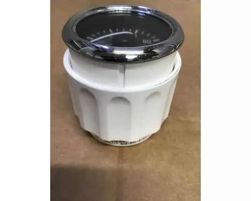 PETERBILT 386 GAUGE OIL PRESSURE