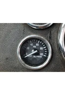 PETERBILT 386 GAUGE OIL PRESSURE