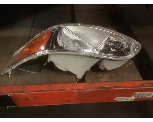 PETERBILT 386 HEADLAMP ASSEMBLY