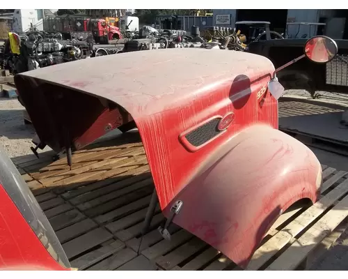 PETERBILT 386 HOOD