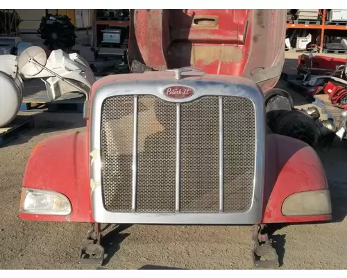 PETERBILT 386 HOOD