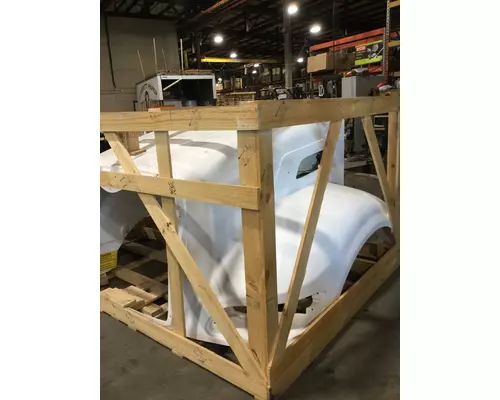 PETERBILT 386 HOOD