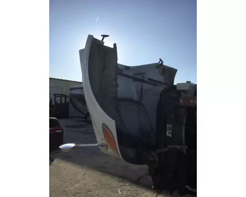 PETERBILT 386 HOOD