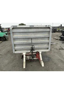 PETERBILT 386 Headache Rack