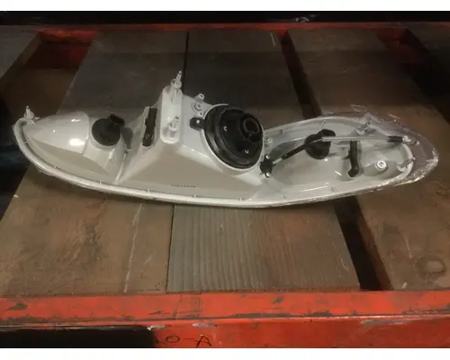 PETERBILT 386 Headlamp Assembly