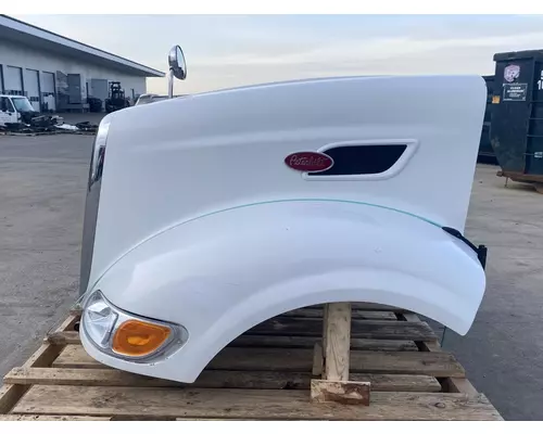 PETERBILT 386 Hood