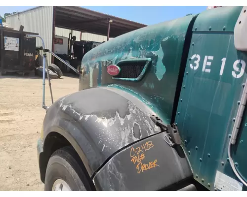 PETERBILT 386 Hood